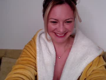 cam girl porn kiradivine image #1603623