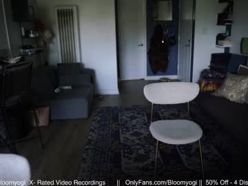 cam girl porn bloomyogi image #5282287