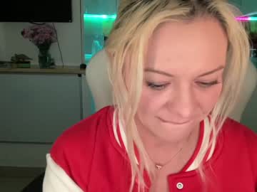 cam girl porn kiradivine image #5797386
