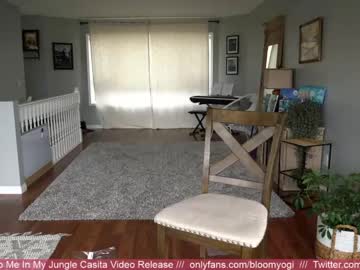 cam girl porn bloomyogi image #1259310