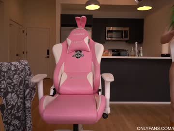 cam girl porn bailey_eilish image #3620340