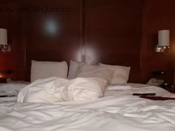 cam couple porn ari_lovexo image #4579207