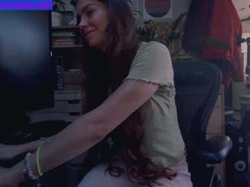 cam girl porn chroniclove image #2575898