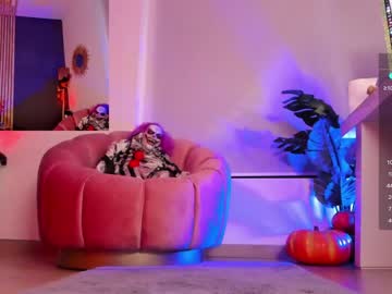 cam girl porn lau__1 image #5486599