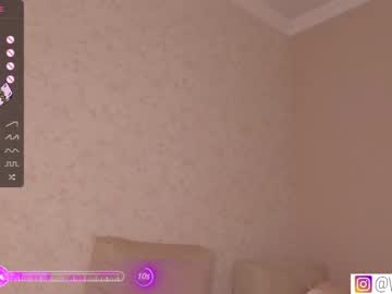 cam girl porn bzzzme image #6254695