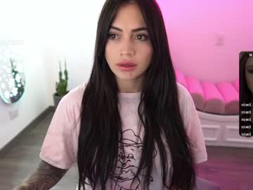 cam girl porn ashlyeroberts1 image #2027556