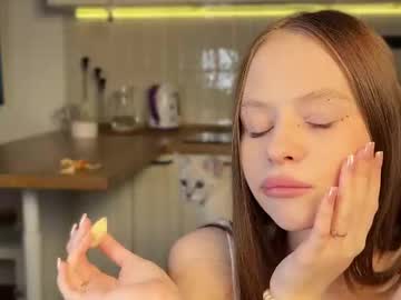 cam girl porn tweety_doing_sweety image #7024154