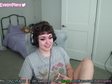 cam girl porn evelynpiers image #1908813
