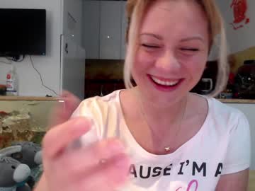 cam girl porn kiradivine image #2013593