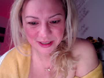 cam girl porn kiradivine image #1388788