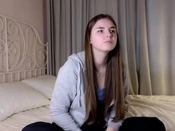 cam girl porn on_the_soft_pillow image #7049069
