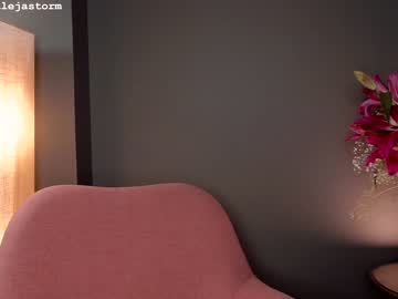 cam girl porn alejastorm image #486017