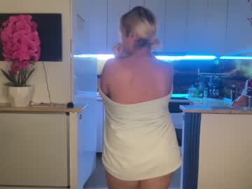 cam girl porn kiradivine image #6057548