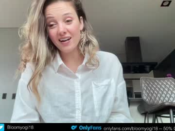 cam girl porn bloomyogi image #6528290