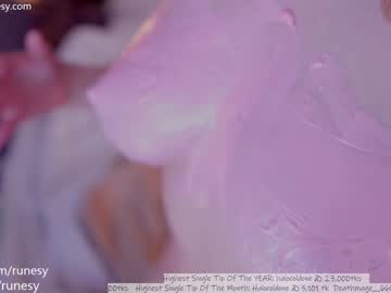 cam girl porn runesy image #4065724