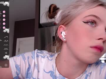 cam girl porn small_blondee image #2550155