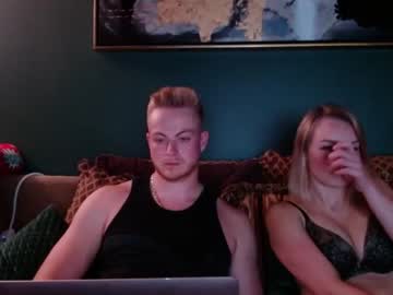 cam couple porn riding_unicornz image #226681
