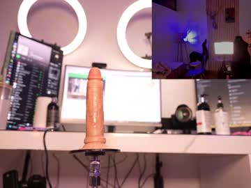 cam girl porn lau__1 image #6642323