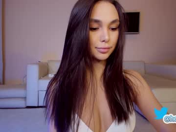 cam girl porn hollyextra image #3333195