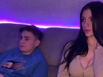 cam couple porn pyssykiller image #663524