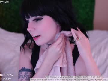 cam girl porn runesy image #4002832