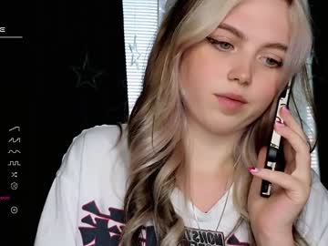 cam girl porn small_blondee image #5265007