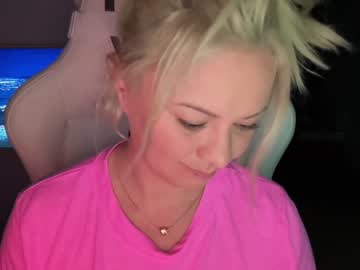 cam girl porn kiradivine image #4220675