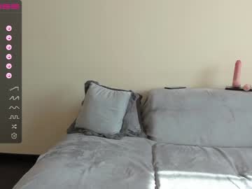 cam girl porn emilymilf__ image #4190412
