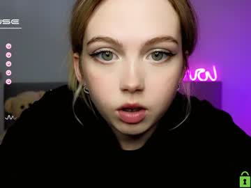 cam girl porn small_blondee image #4712679