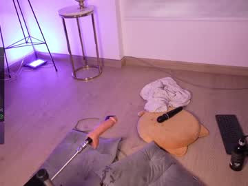 cam girl porn lau__1 image #6185143
