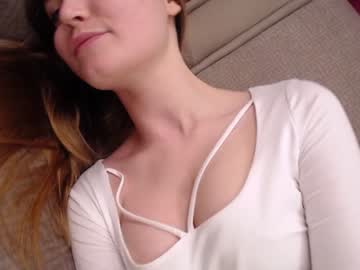 cam girl porn emilia_karter image #1215855