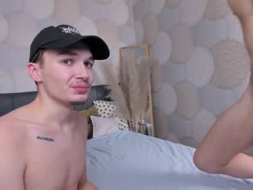 cam man porn mightyfriends image #3769893