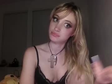 Cam for coramoonxo