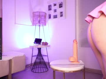 cam girl porn lau__1 image #6487689