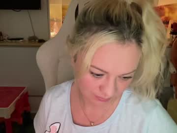 cam girl porn kiradivine image #3584205