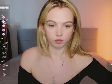cam girl porn small_blondee image #4490262