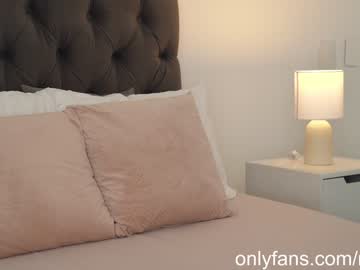 cam girl porn naughtysammx image #6315229