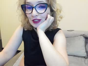cam girl porn emilymilf__ image #3545021