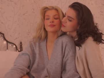 cam girl porn _2strangers image #888358