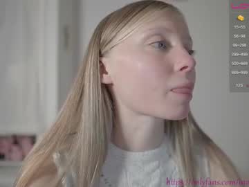 cam girl porn pureangeldolores image #5969738