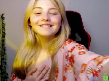 cam girl porn shy_blondiee image #3887482
