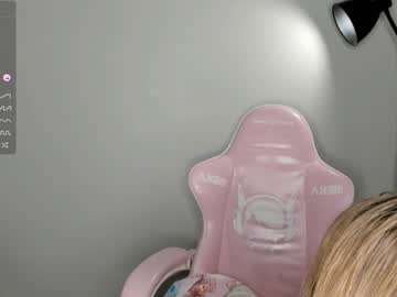 cam girl porn harriethudson image #5792147