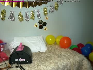 cam girl porn 19honeysuckle image #5080693