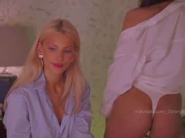 cam girl porn _2strangers image #2287319
