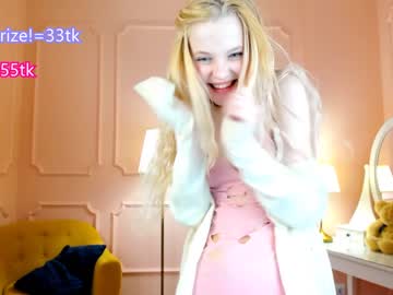 cam girl porn alien_kitty_ellie image #2421193