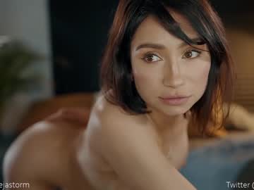 cam girl porn alejastorm image #5636458