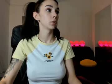 cam girl porn hotfallingdevil image #415932