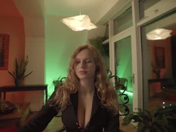 cam girl porn chillwithkira image #872357
