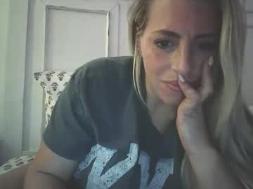 Cam for michellee_michaels