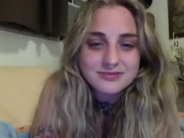 cam girl porn bambidear420 image #4496583